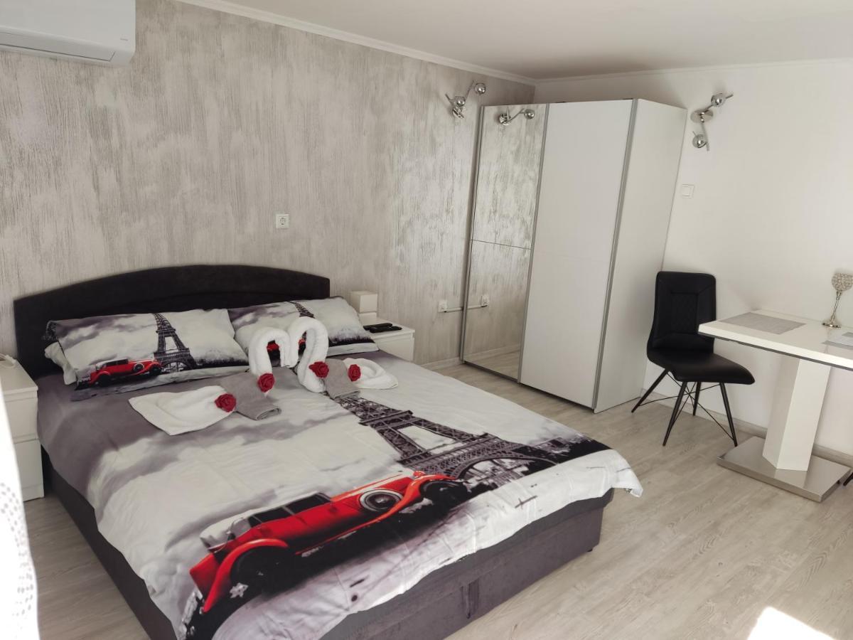App Noel Apartment Lucija Exterior photo